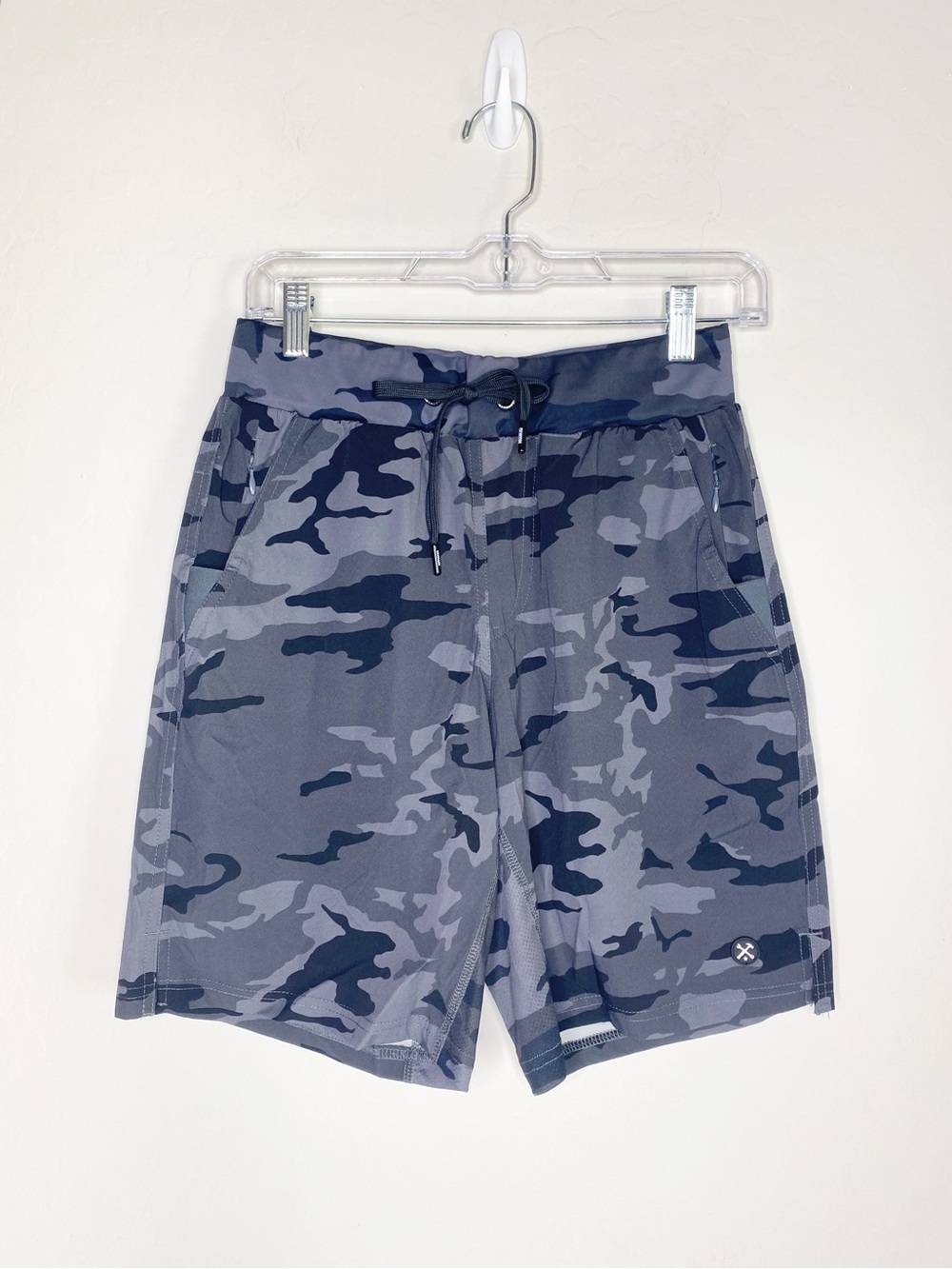 Dixxon Flannel Company Black Camo 9”
Gym Shorts Size XS NEW!